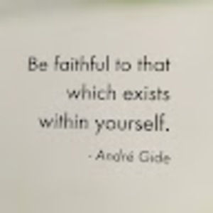 Meet your Posher, Loretta